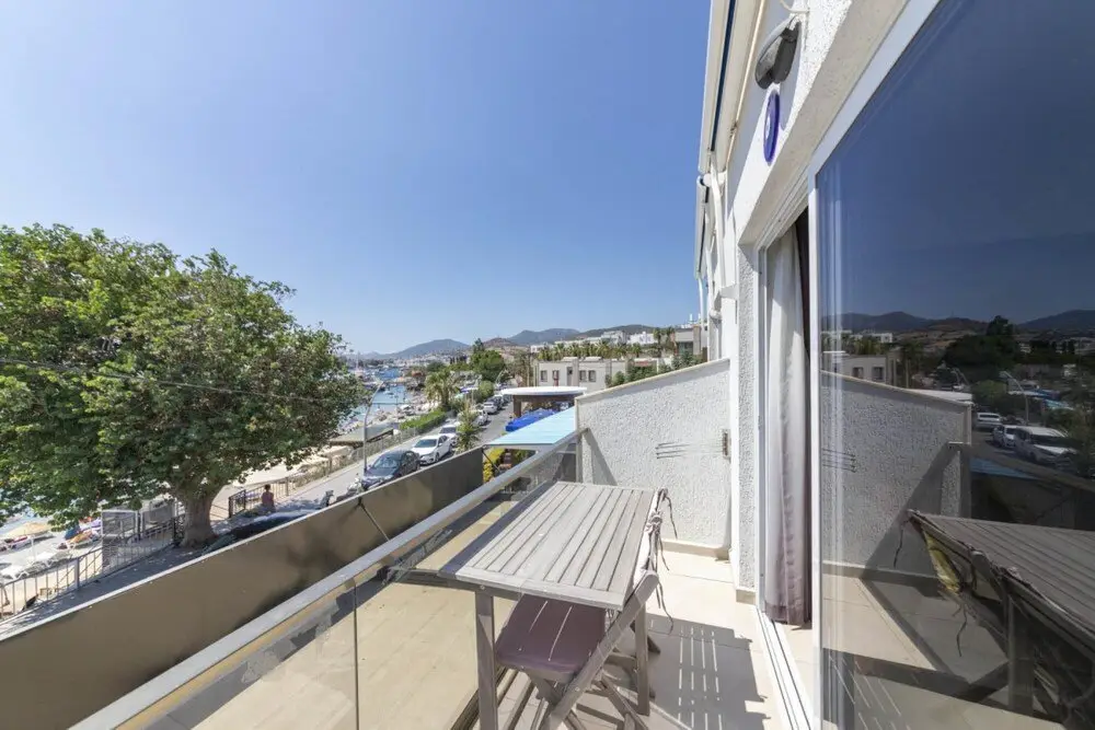 Бодрум: Seafront Flat With Excellent Sea View in Bodrum