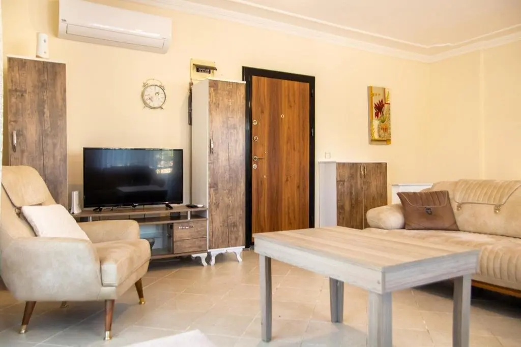 Чешме: Lovely Flat With Balcony In Cesme Close To Sea