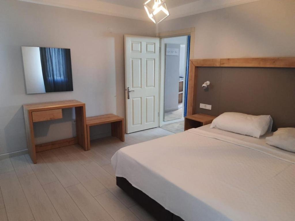 Чешме: Mesmerizing Flat With Shared Pool In Cesme