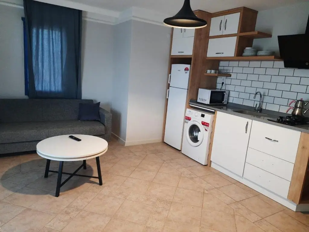 Чешме: Mesmerizing Flat With Shared Pool In Cesme