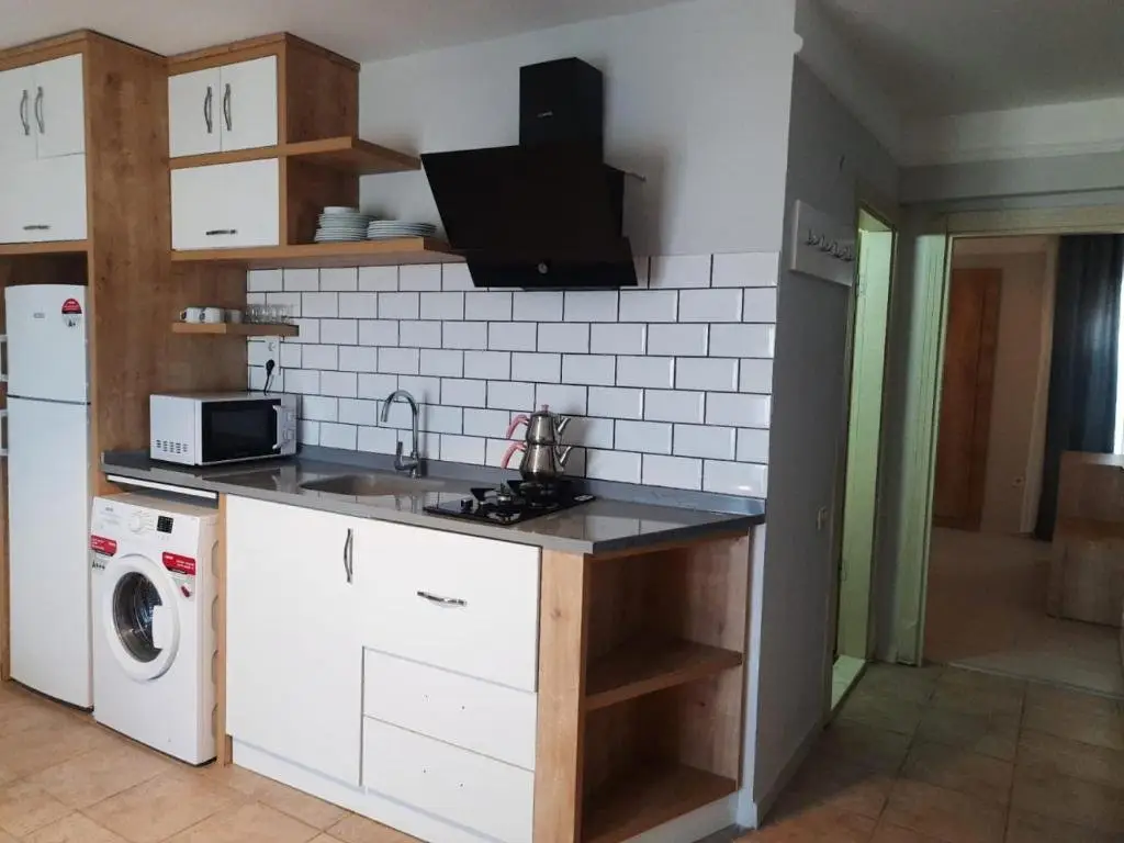 Чешме: Mesmerizing Flat With Shared Pool In Cesme
