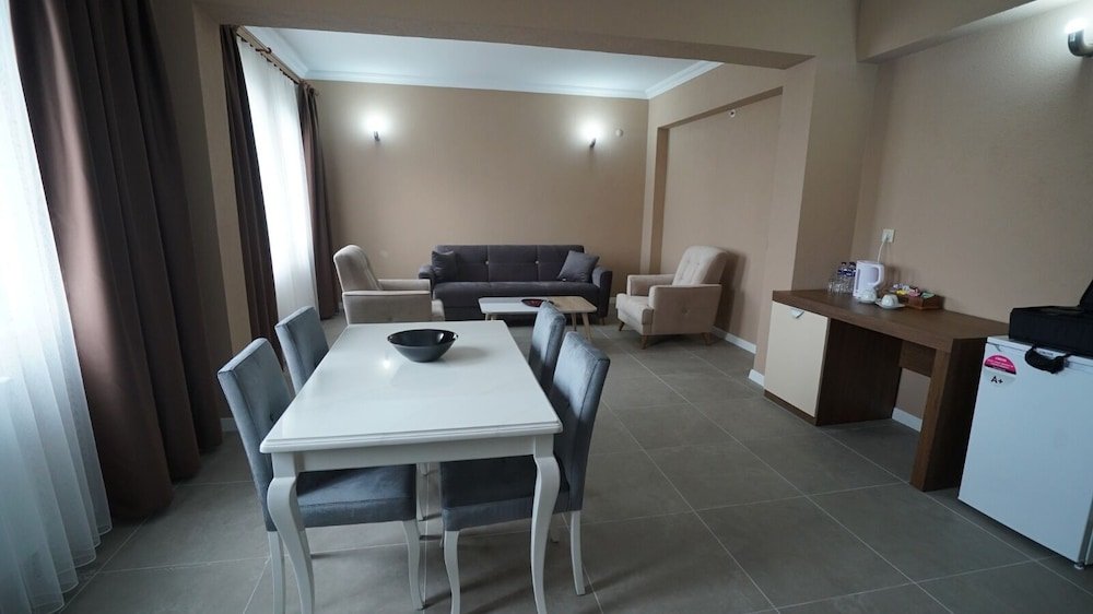 Канаккале: Kumru Suitesseda Pansi̇yon