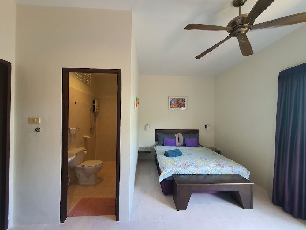 Тхаланг: Baan Muchshima Hostel Phuket