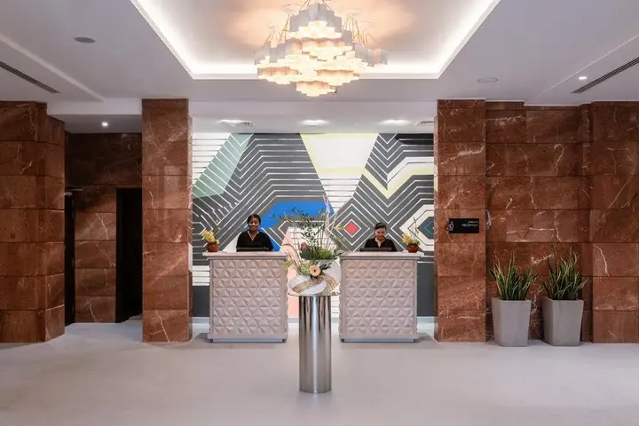 Дубай: LEVA Hotel Mazaya Centre