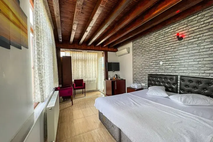 Изник: İznik Otel
