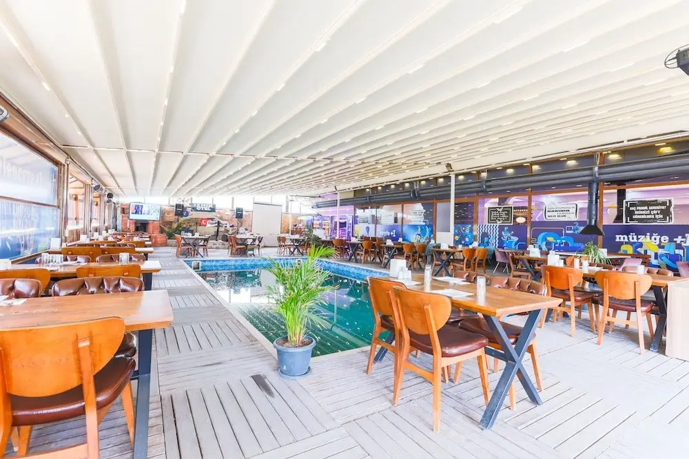 Изник: İznik Otel