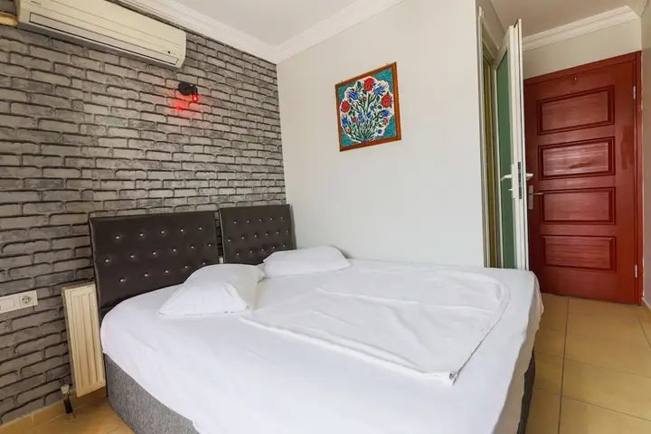 Изник: İznik Otel
