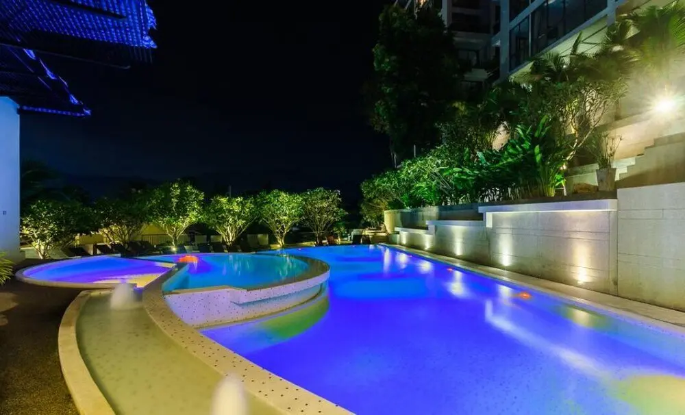 Кату: Deluxe apartment at Icon Park Condo