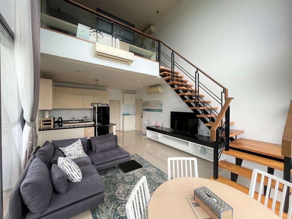 Кату: Deluxe apartment at Icon Park Condo