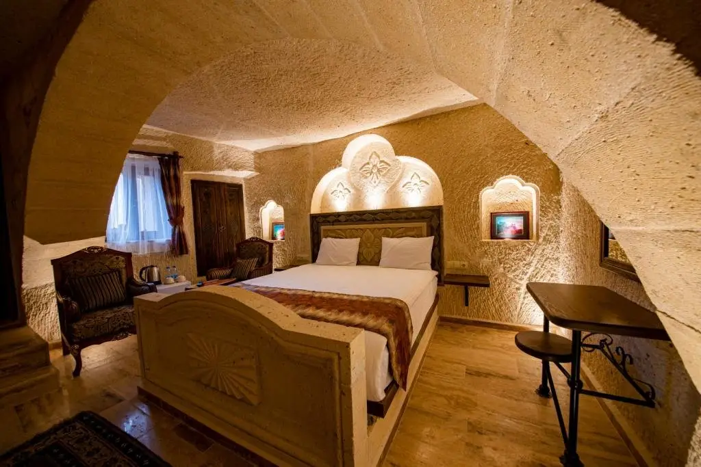 Ургуп: Farmer Cave House