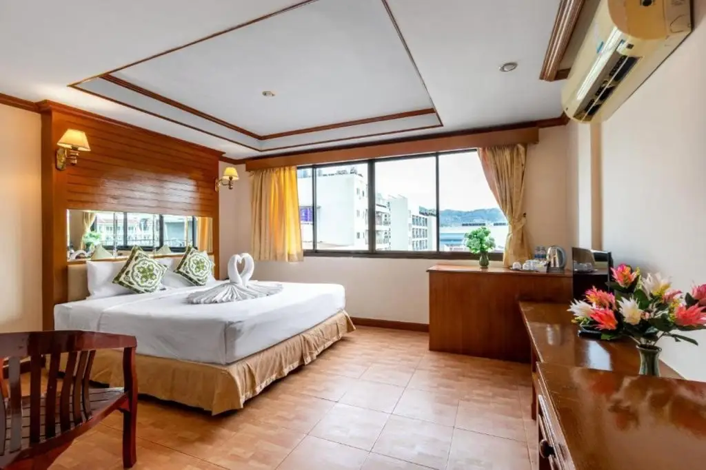 Кату: JB Green Hotel Patong