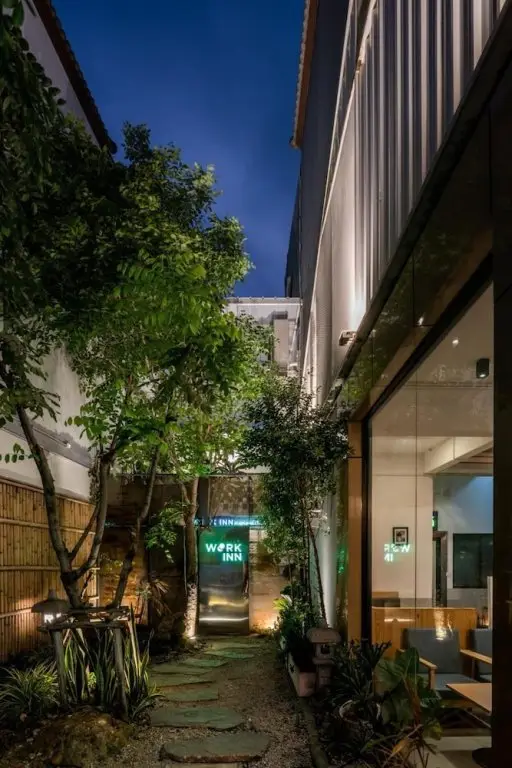 Паккрет: Work Inn Impact Muang Thong Thani