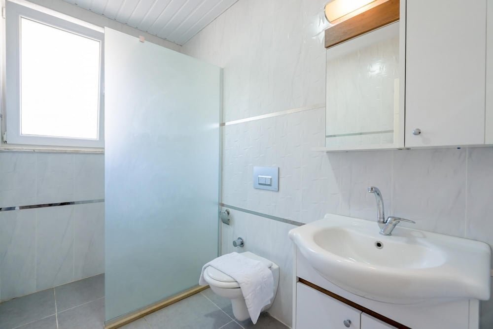 Кемер: Modern Flat Near Public Transportation in Kemer