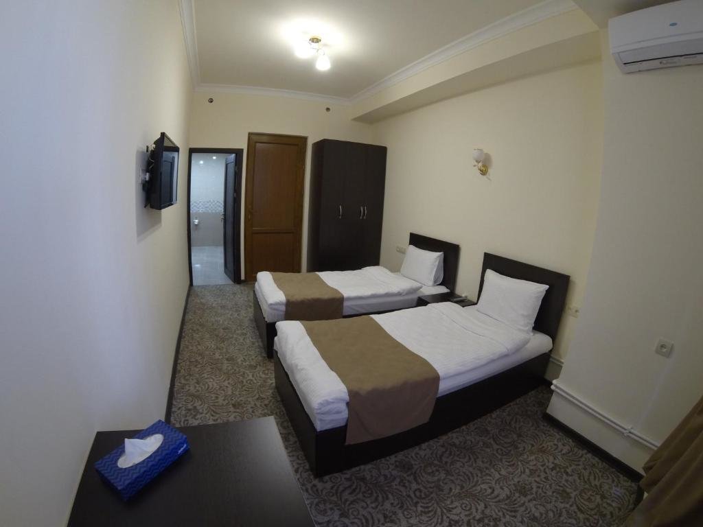 Yerevan Centre Hotel — фото 1