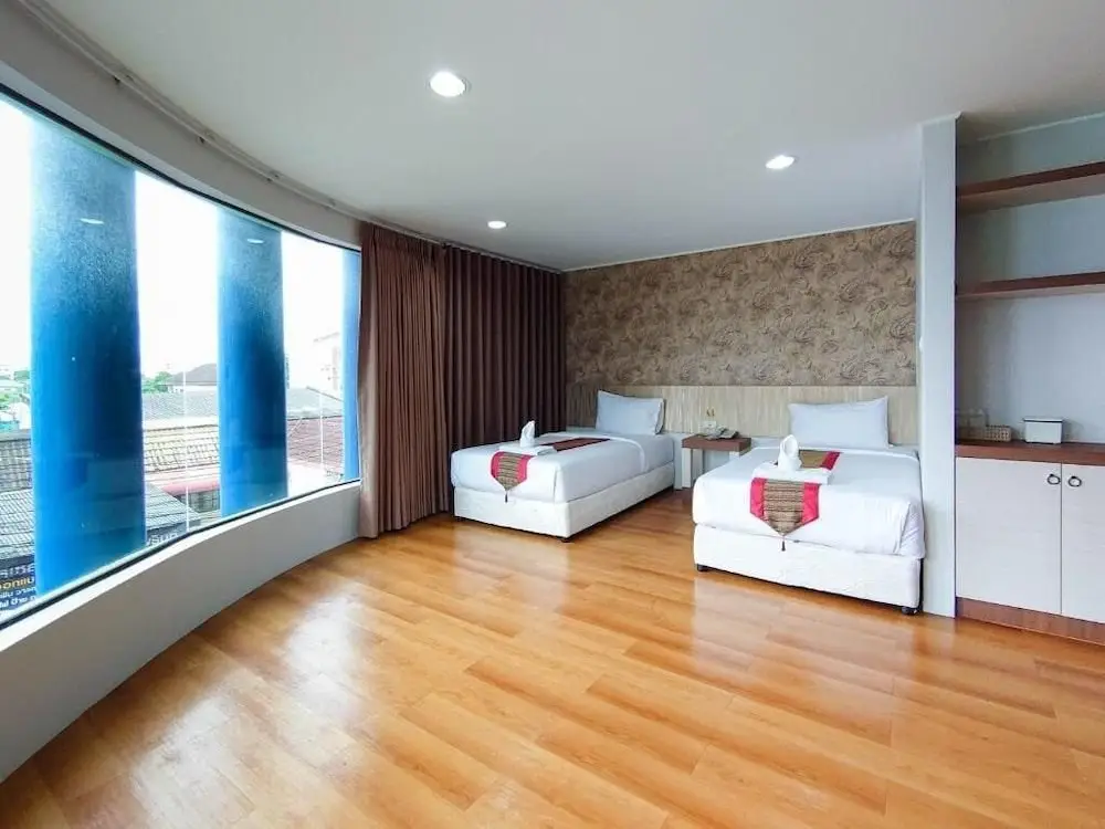 Хатъяй: Perfectroom Mansion