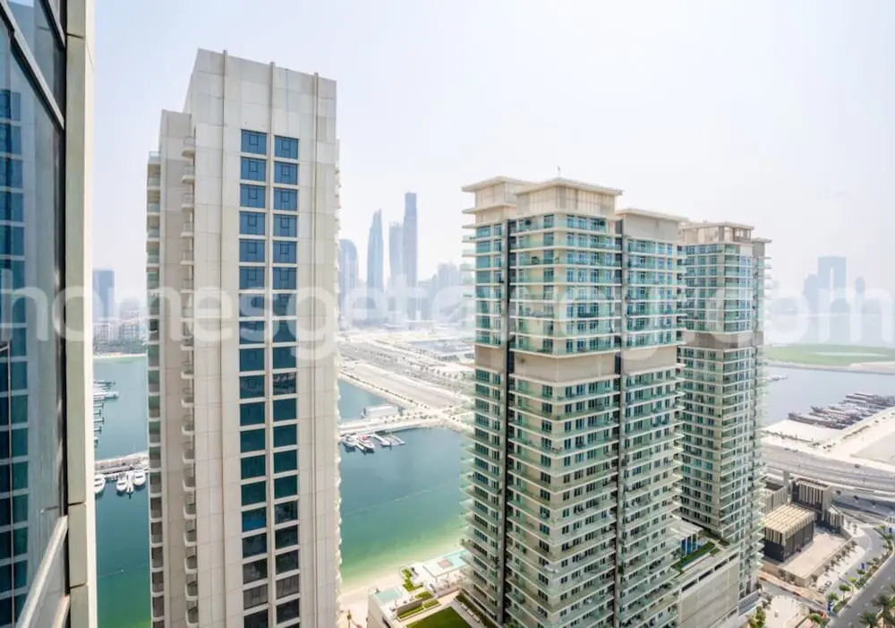 Homesgetaway- 2BR in Beach Vista Tower 2 — фото 1