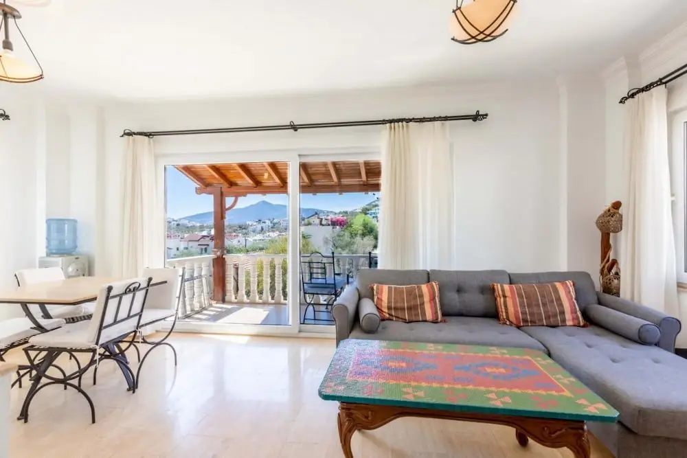 Калкан: Invigorating Villa With Shared Pool in Kas