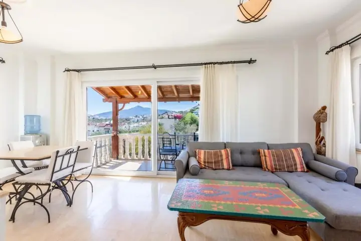 Калкан: Invigorating Villa With Shared Pool in Kas