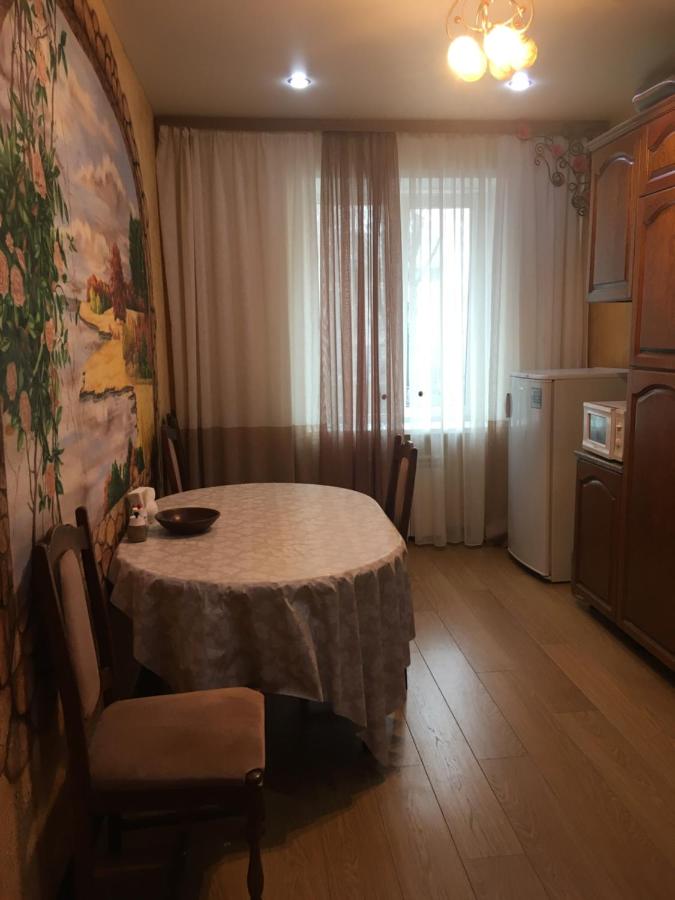 Ульяновск: Apartment on Karla Marksa