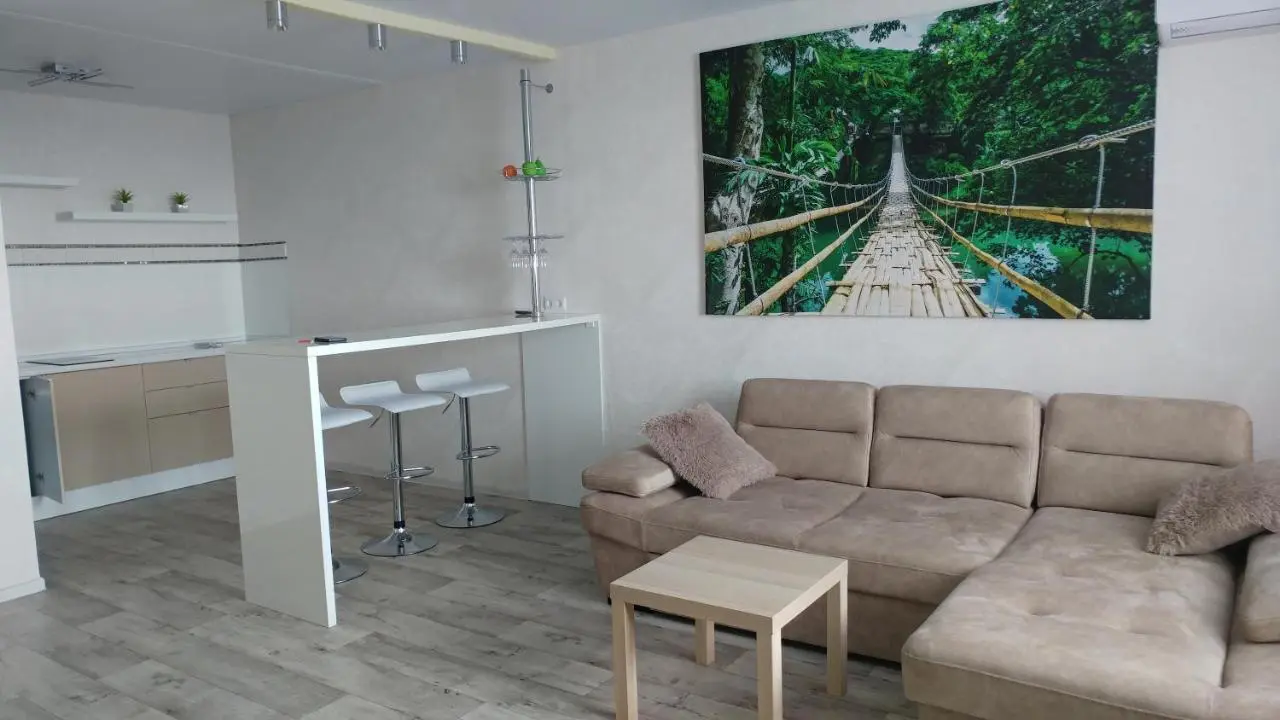 Ульяновск: Apartament na Federacii 130a