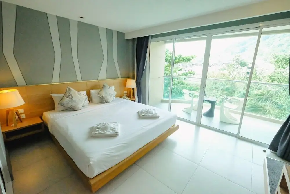 Кату: Hubtel Patong Suite