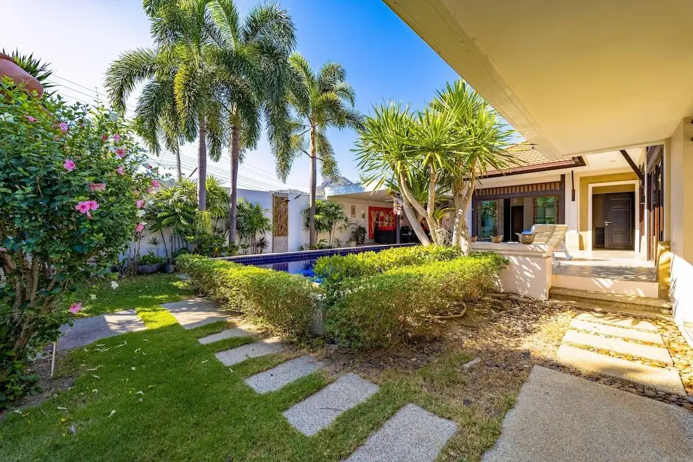 Хуахин: 3 BR Pool Villa in Great Location BUB