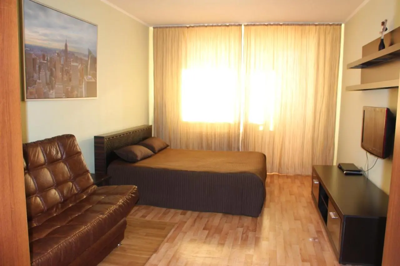 Ульяновск: Apartments on Buinskiy 1
