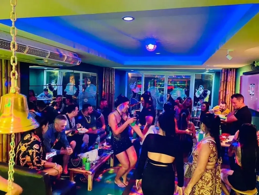 Popeyes Hostel Coffeeshop and Beer Bar — фото 1