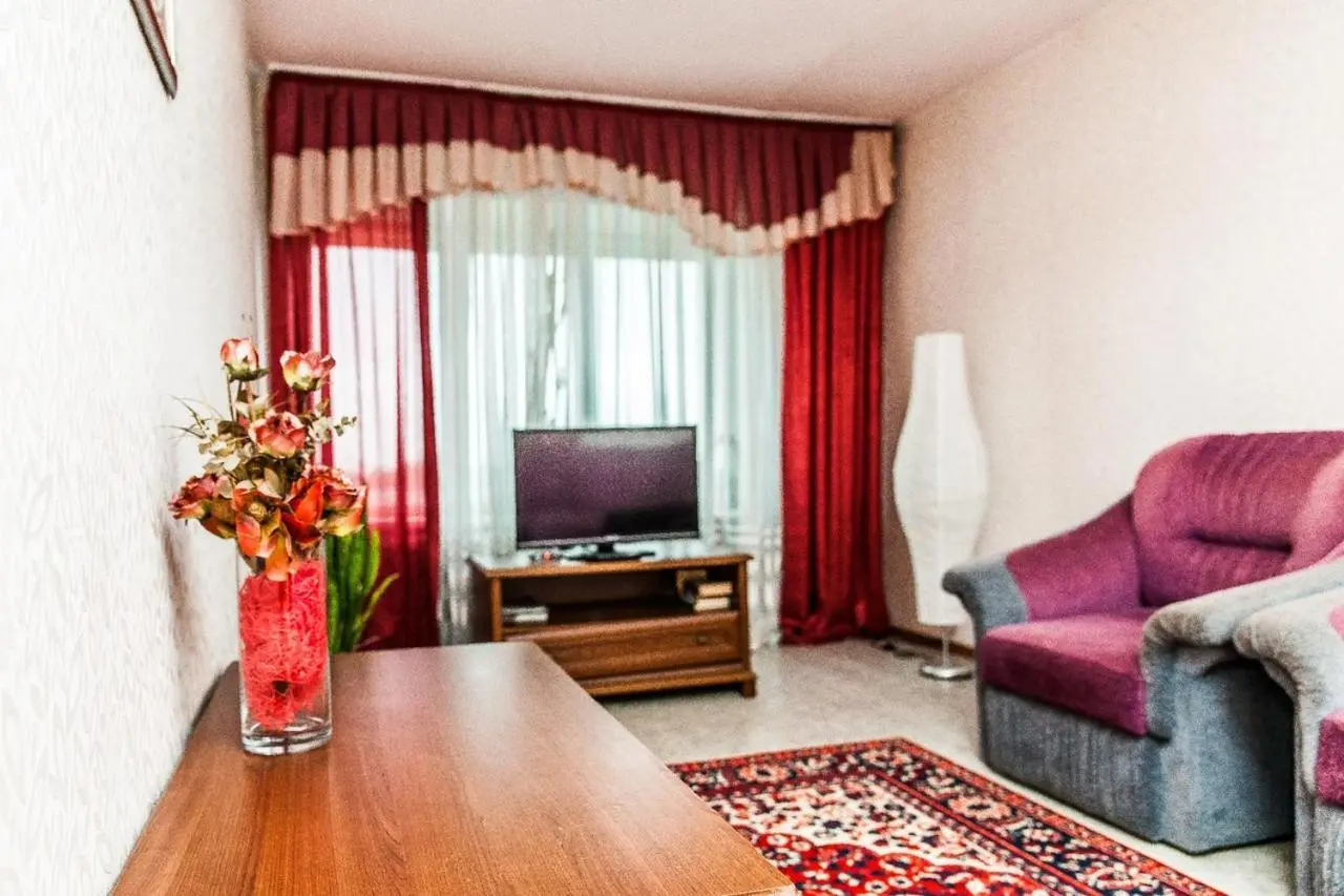 Ульяновск: Apartments on Lenina 93