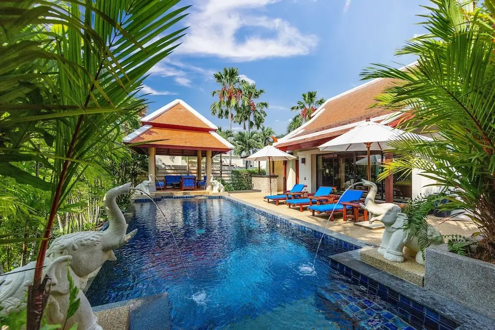 Кату: Villa Togian by TropicLook