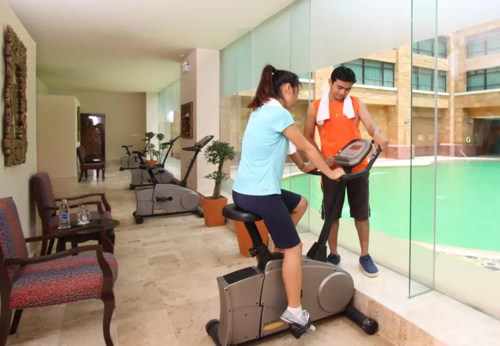 Утхай-Тхани: Iyara Lake Hotel & Resort
