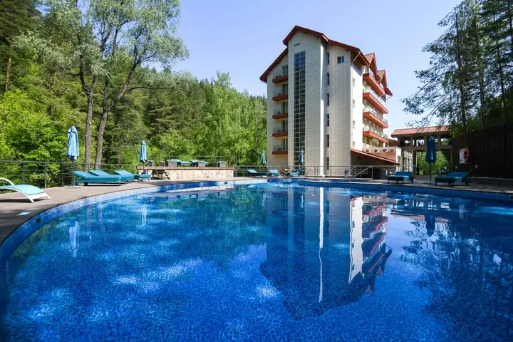 Белокуриха: Отель На камушках 5*