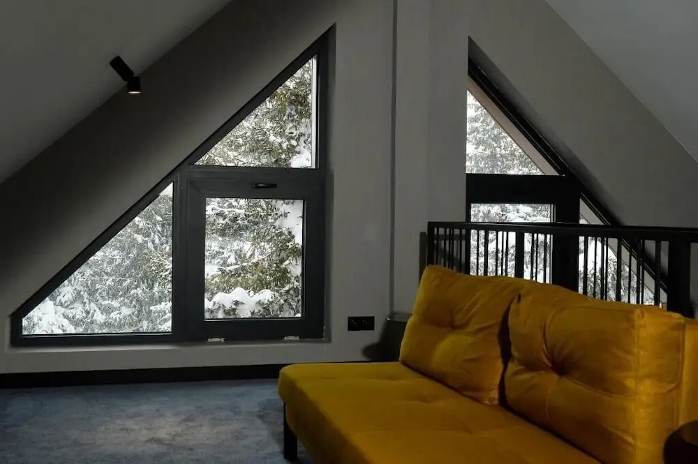 Даниспараули: Alliance Villa