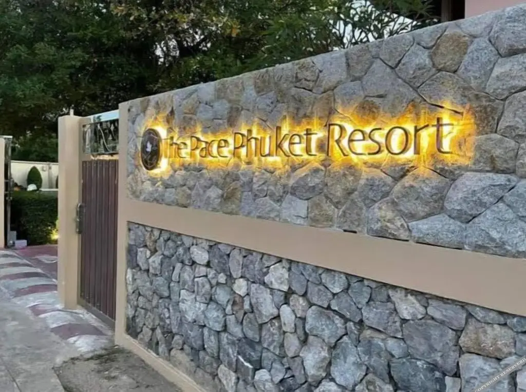Муанг: The Pace Phuket Resort