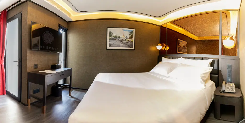 Бангкок: The Ember Hotel