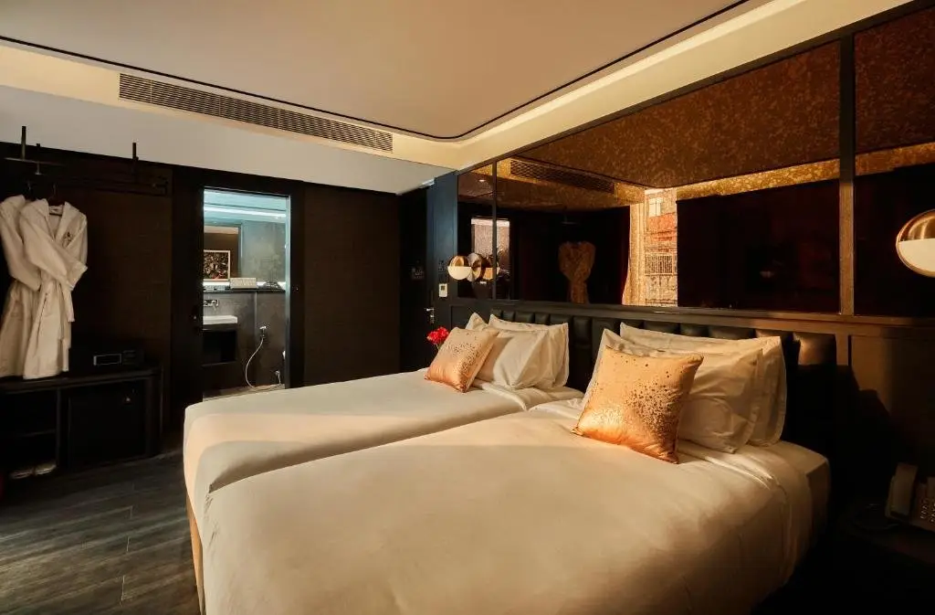 Бангкок: The Ember Hotel