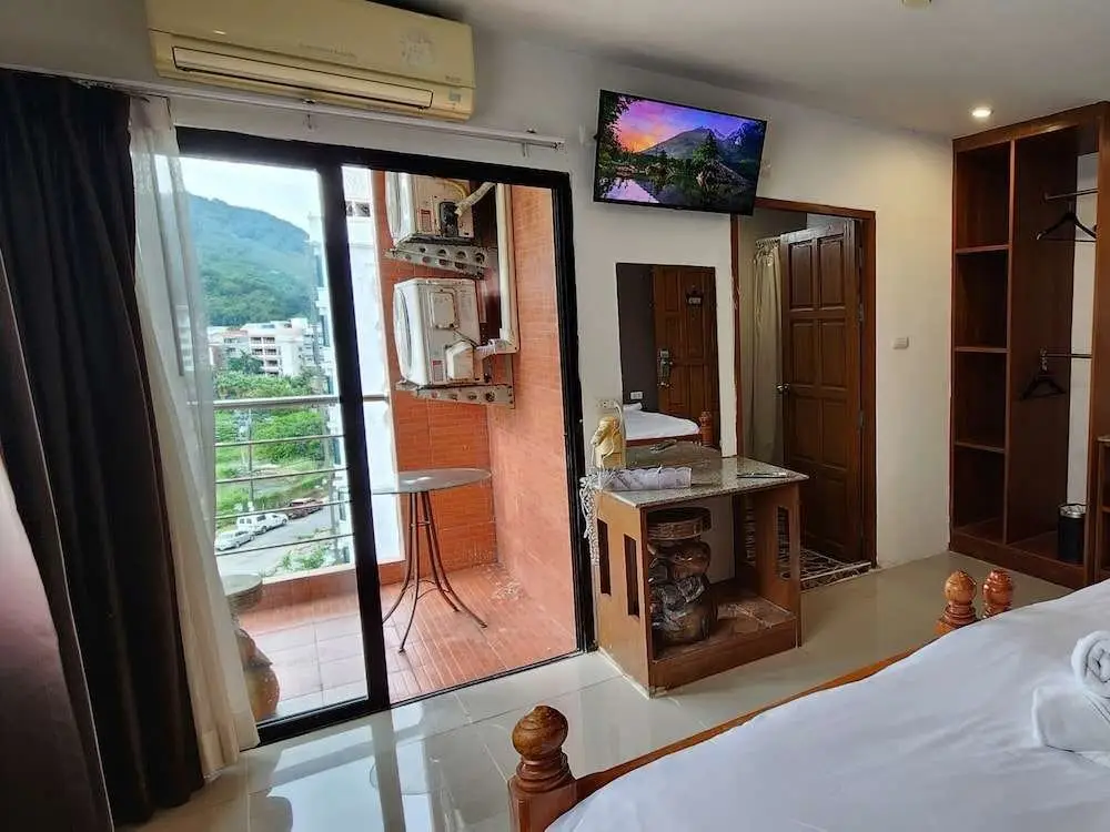 Кату: Patong Dynasty Royal Hotel