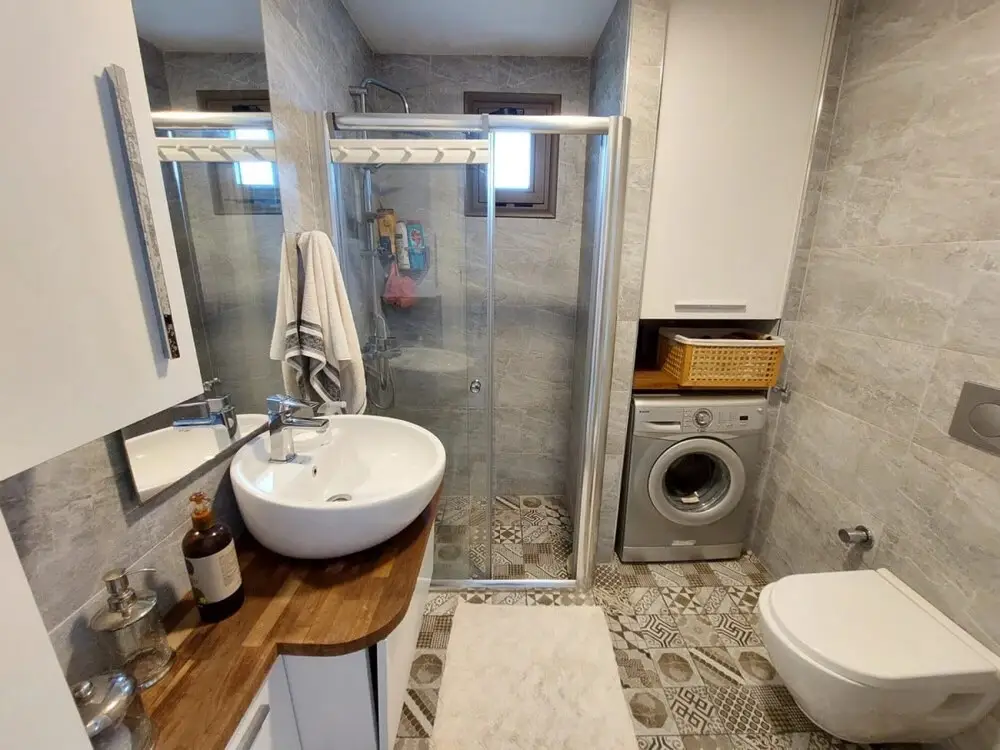 Голькой: Vibrant Flat With Balcony in Golturkbuku