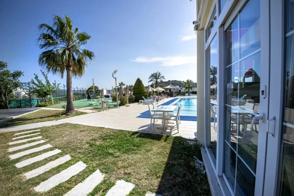 Милас: Stunning Flat Near Beach With Shared Pool n Bodrum