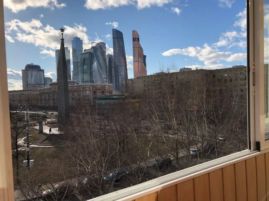 Москва: Apartamentyi Gorod-M S Shikarnyim Vidom Na "Moscow City"
