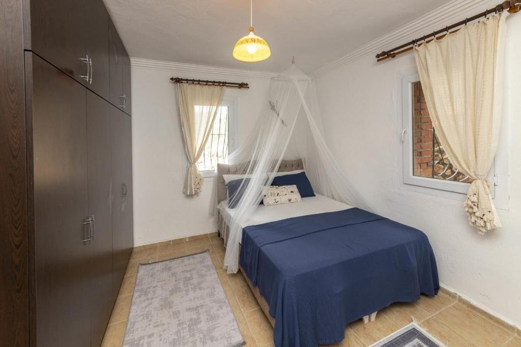 Милас: Splendid Villa Surrounded by Nature Near Milas-bodrum Airport