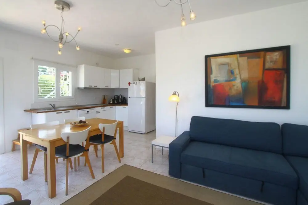 Чешме: Vibrant Flat With Sea View Near Sea In Cesme