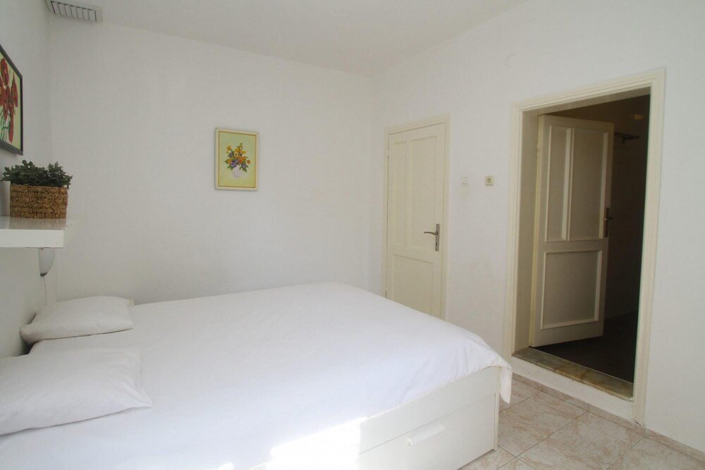 Чешме: Vibrant Flat With Sea View Near Sea In Cesme