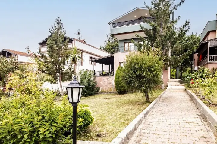 Сайл: Remarkable Villa Close to Beach With Pool in Sile
