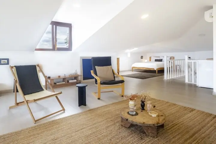 Сайл: Remarkable Villa Close to Beach With Pool in Sile