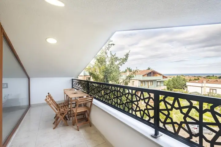 Сайл: Remarkable Villa Close to Beach With Pool in Sile