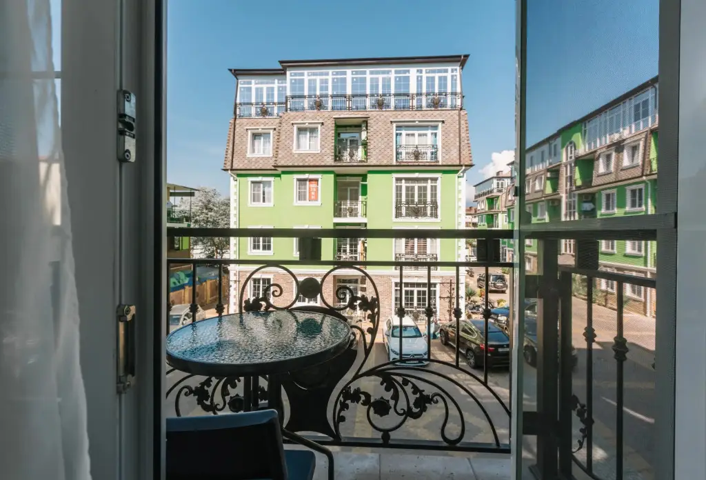 Сириус: Апартаменты Red Apartments Арт Лайт Марио