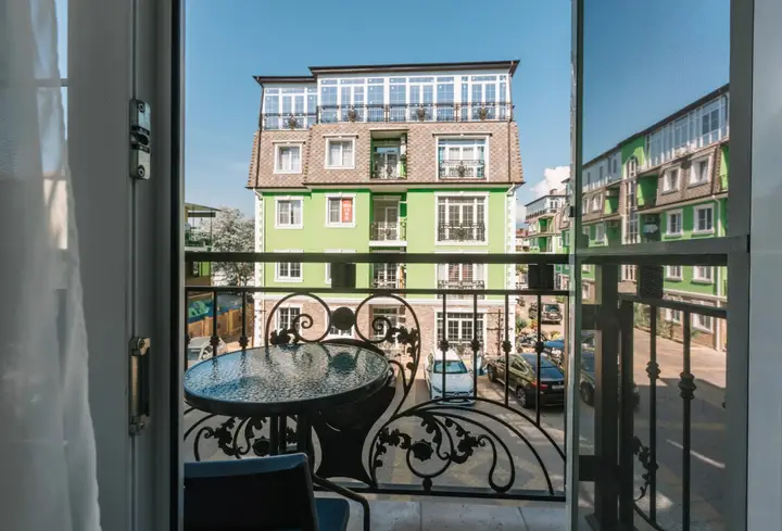 Сириус: Апартаменты Red Apartments Арт Лайт Марио