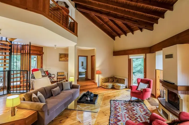 Сайл: Spacious Private Villa With Pool in Sile