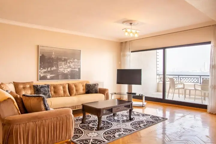 Измир: Spacious Flat With Sea View In Zmir Karsiyaka